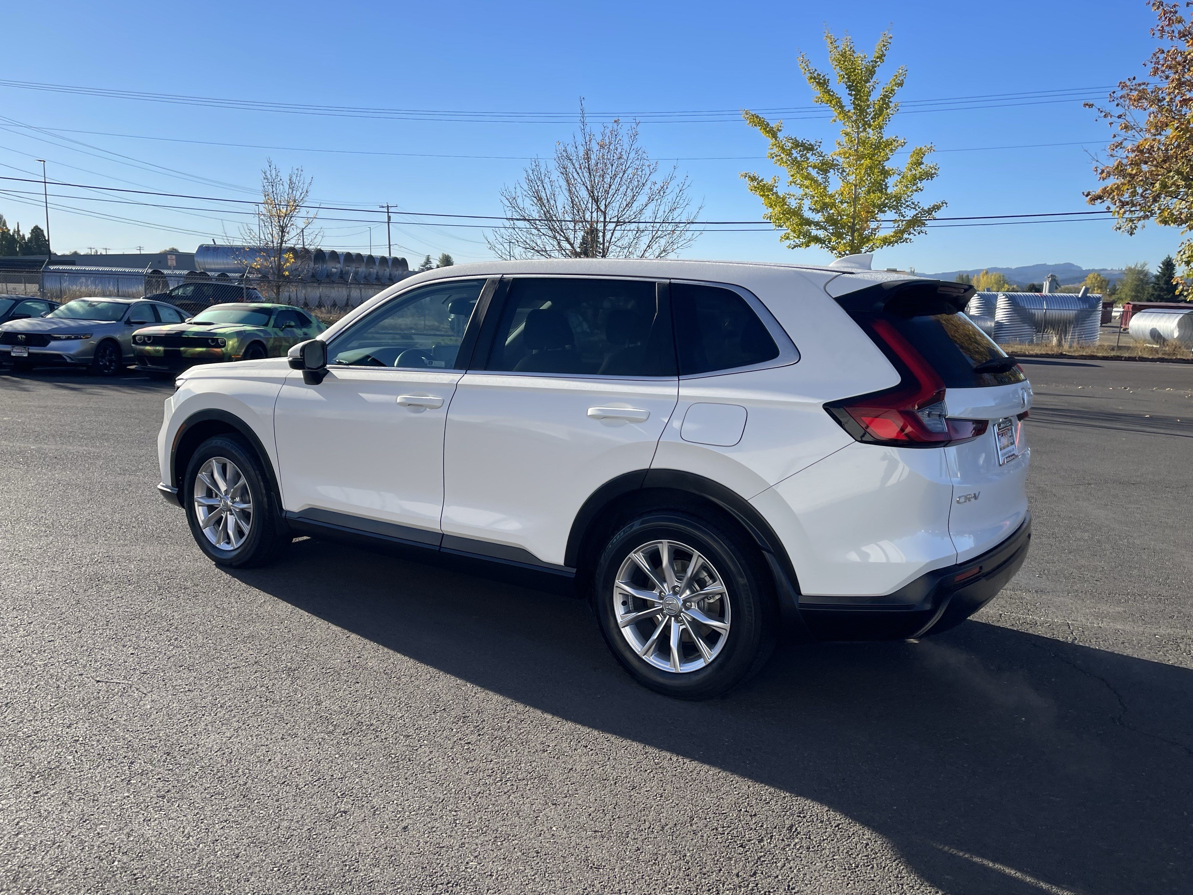 Used 2024 Honda CR-V EX image 3