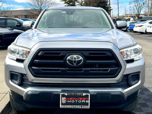 Used 2019 Toyota Tacoma SR5 image 9