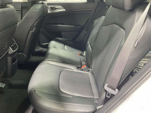 New 2026 Kia Sportage EX w/ EX Panorama Roof Package FWD image 10