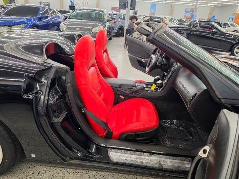 Used 2009 Chevrolet Corvette Convertible w/ Preferred Equipment Group RWD image 15