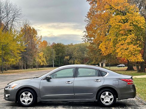 Used 2015 Nissan Altima 2.5 S w/ Power Driver Seat Package image 10