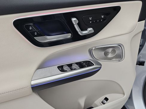 Certified 2025 Mercedes-Benz GLC 300 GLC 300 image 13