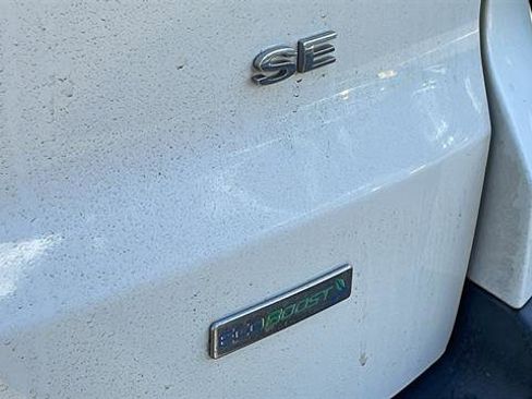 Used 2020 Ford EcoSport SE w/ SE Convenience Package image 11