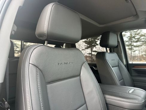 Used 2025 GMC Sierra 2500 Denali w/ Denali Reserve Package image 24