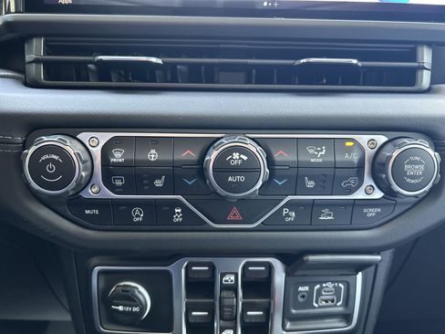 New 2025 Jeep Wrangler Sahara image 19