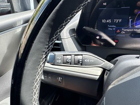 New 2025 Chevrolet Traverse LT w/ Enhanced Driving Package image 30