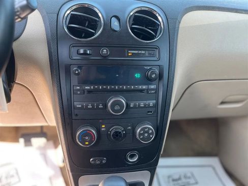 Used 2010 Chevrolet HHR LS image 13