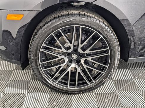 New 2026 Porsche Macan Turbo AWD/4WD image 11