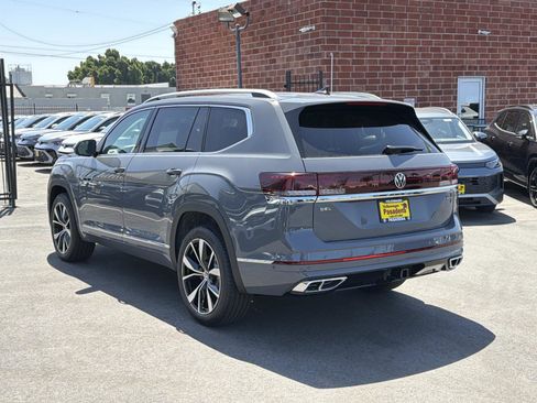New 2026 Volkswagen Atlas SEL Premium R-Line AWD/4WD image 3