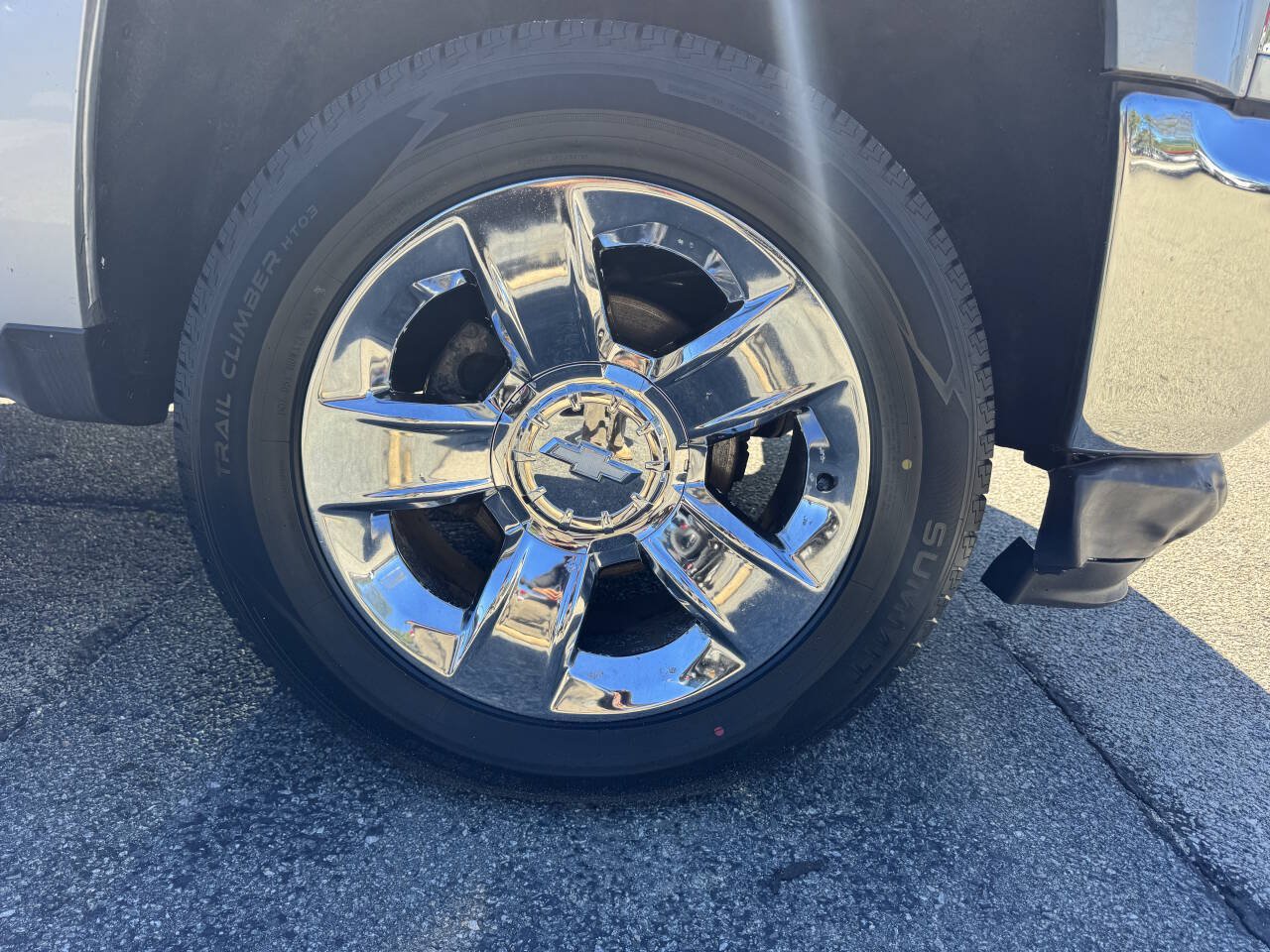 Used 2018 Chevrolet Silverado 1500 LTZ w/ Sport Package AWD/4WD image 15