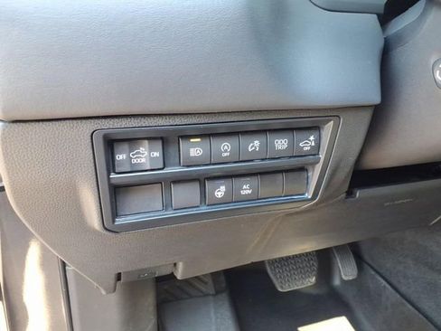 Used 2023 Toyota Tundra Platinum RWD image 16