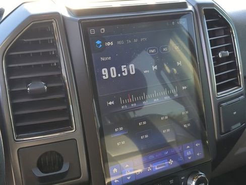 Used 2019 Ford F150 XLT w/ Equipment Group 302A Luxury image 19