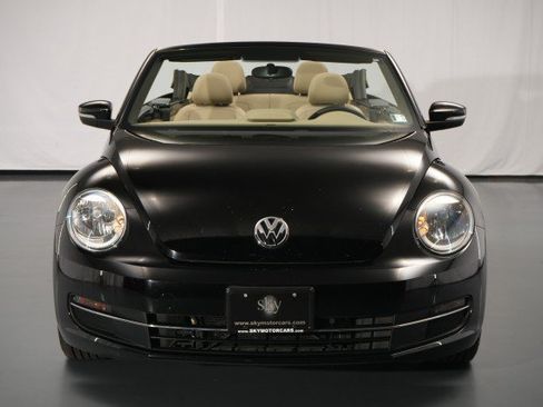Used 2013 Volkswagen Beetle TDI FWD image 7