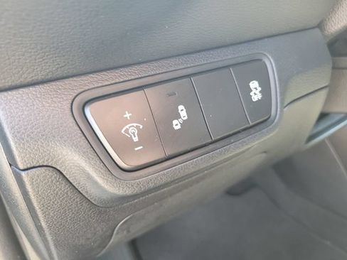 Used 2024 Kia Forte LXS w/ LXS Technology Package FWD image 17