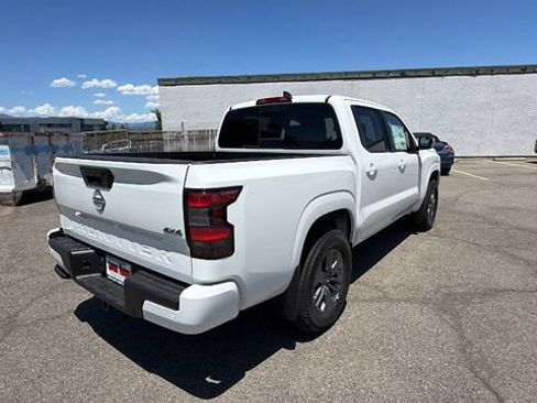 New 2026 Nissan Frontier SV w/ Tow Package AWD/4WD image 4