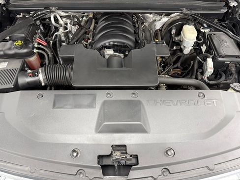 Used 2016 Chevrolet Suburban LT image 35