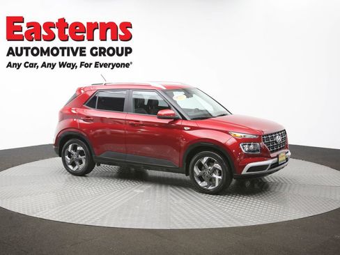 Used 2024 Hyundai Venue Limited FWD image 47