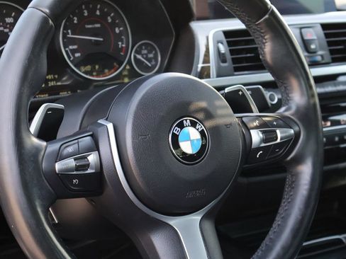 Used 2018 BMW 340i xDrive Sedan w/ Premium Package AWD/4WD image 20