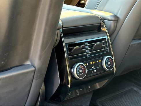 Used 2023 Land Rover Range Rover Sport SE Dynamic image 23