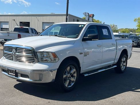 Used 2019 RAM 1500 Big Horn AWD/4WD image 3