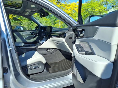 Certified 2026 Acura MDX SH-AWD w/ Technology Package image 13