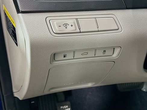 Used 2017 Hyundai Sonata Sport w/ Value Edition Package 02 image 16