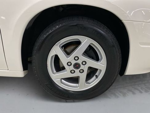 Used 2004 Pontiac Bonneville SE w/ Leather Appointment Package image 15