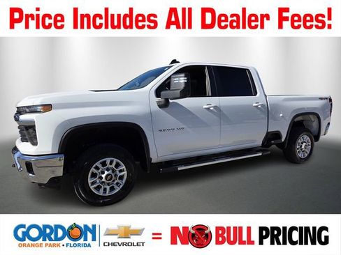 Used 2025 Chevrolet Silverado 2500 LT w/ Convenience Package AWD/4WD image 1