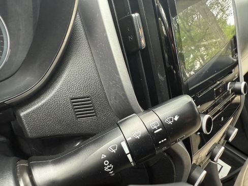 Used 2019 Subaru Ascent Limited image 44