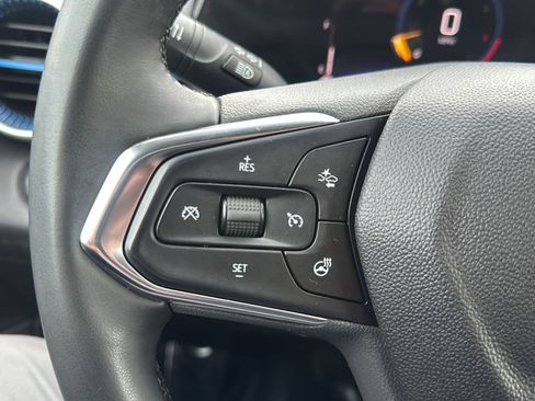 Used 2025 Chevrolet Trax LT w/ Driver Confidence Package image 29