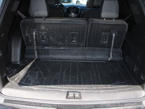 Used 2024 Chevrolet Traverse Premier w/ Redline Edition AWD/4WD image 8