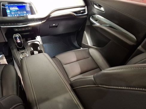 Certified 2023 Cadillac XT4 Premium Luxury w/ Cold Weather Package AWD/4WD image 18