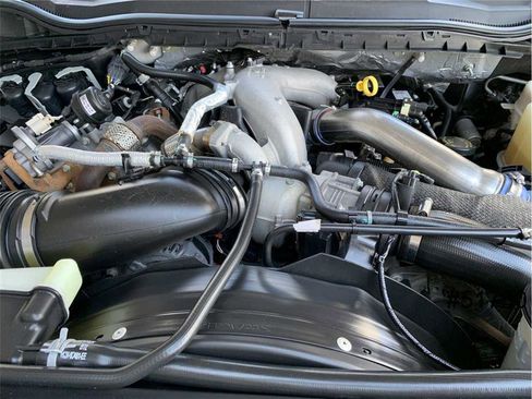 Used 2022 Ford F550 4x4 Crew Cab Super Duty image 12