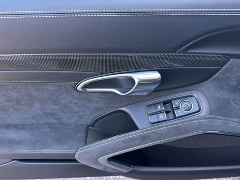 Certified 2018 Porsche 911 GT3 image 12