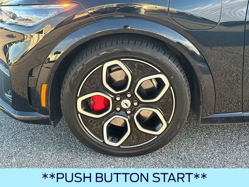 Certified 2022 Ford Mustang Mach-E GT image 12