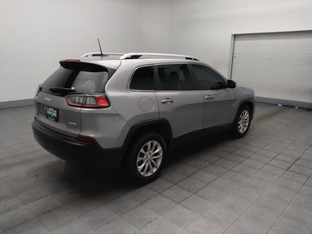 Used 2019 Jeep Cherokee Latitude w/ Popular Appearance Group FWD image 10