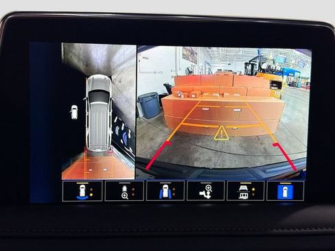 Used 2024 Chevrolet Tahoe High Country AWD/4WD image 15