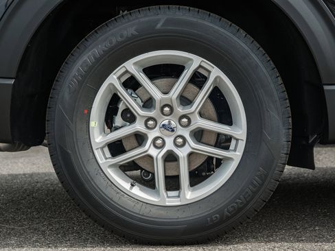 New 2026 Ford Explorer Active image 17