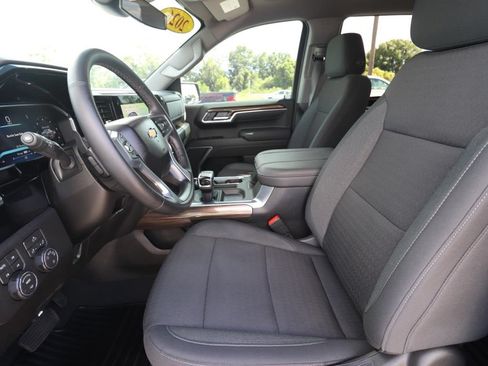 Used 2026 Chevrolet Silverado 1500 LT w/ Z71 Off-Road Package AWD/4WD image 2