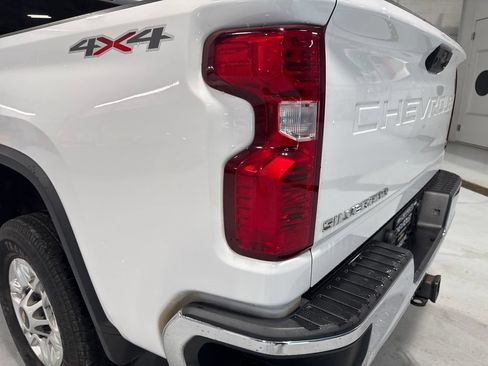 Used 2020 Chevrolet Silverado 2500 LT w/ Convenience Package AWD/4WD image 52
