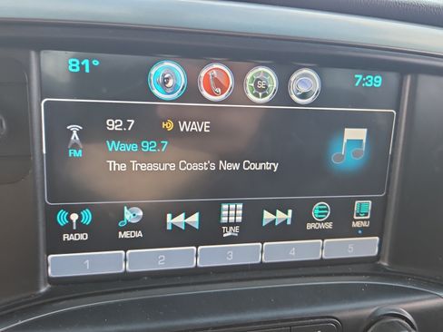 Used 2018 Chevrolet Silverado 1500 LT RWD image 27