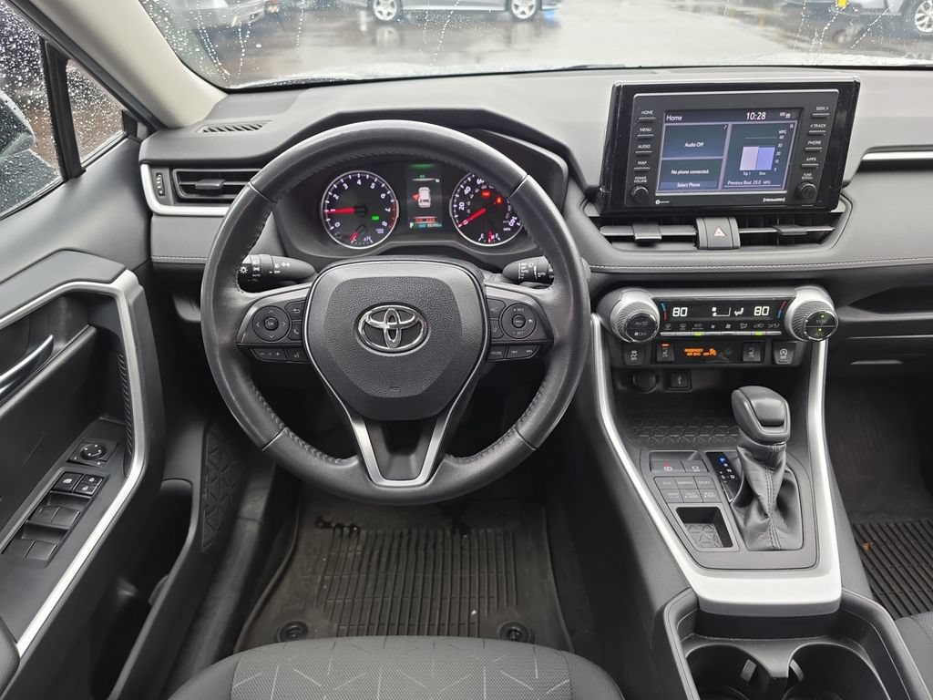 Used 2021 Toyota RAV4 XLE w/ XLE Grade Weather Package AWD/4WD image 15