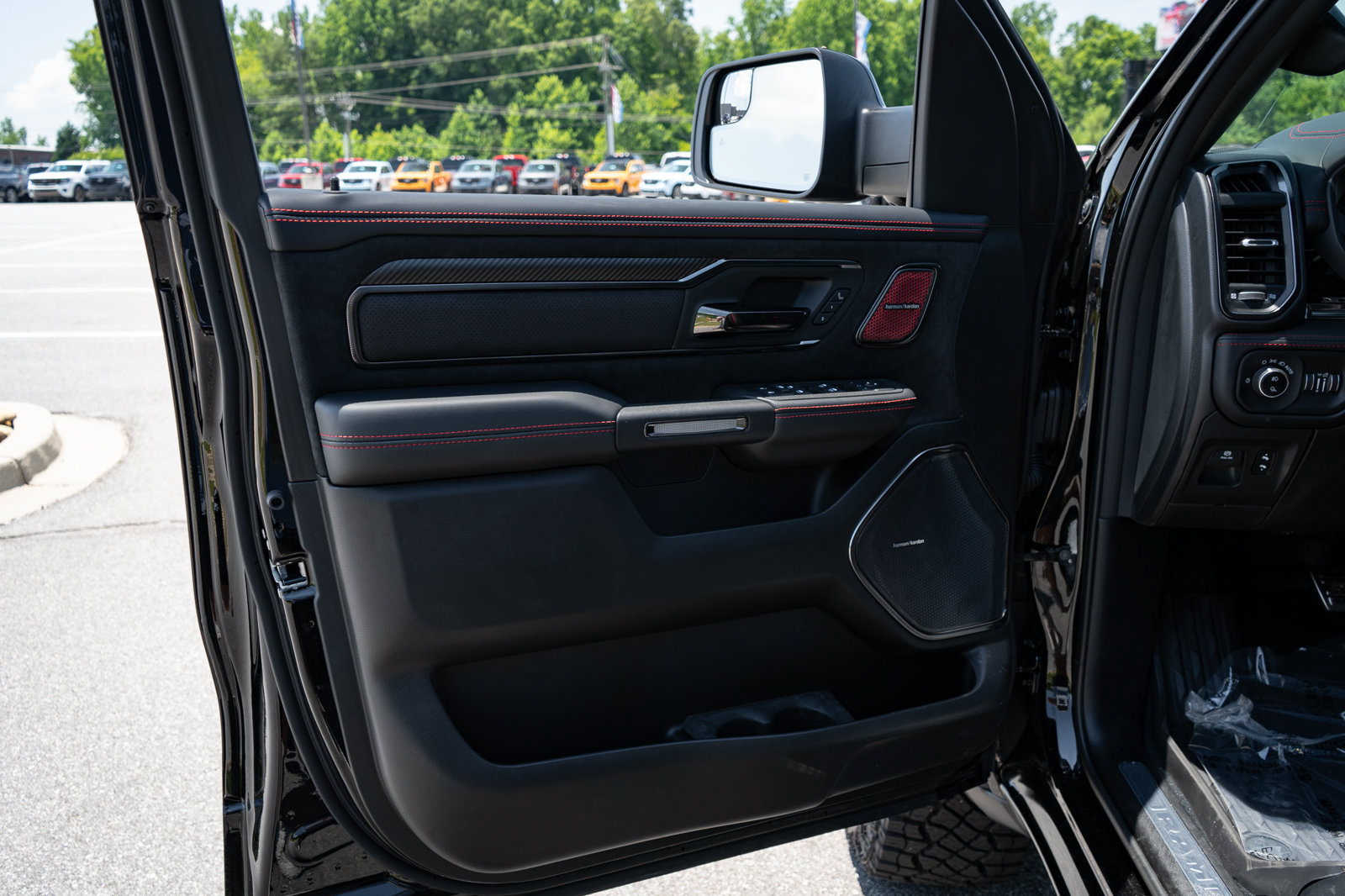 New 2026 RAM 1500 RHO w/ RHO Level 1 Equipment Group AWD/4WD image 31