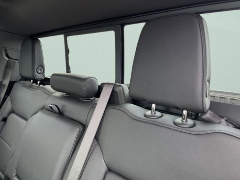 New 2026 Chevrolet Silverado 1500 RST w/ Redline Edition image 9