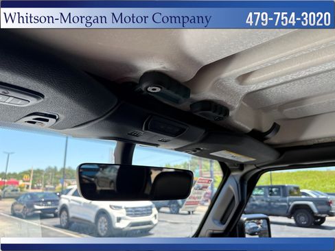 Used 2023 Jeep Wrangler Unlimited Sahara AWD/4WD image 34