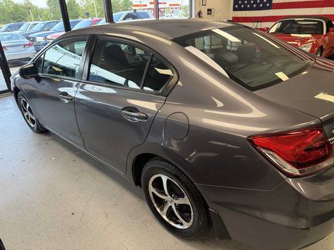 Used 2015 Honda Civic SE image 3