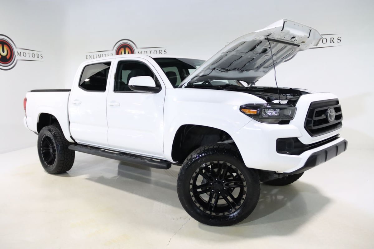 Used 2020 Toyota Tacoma SR AWD/4WD image 28