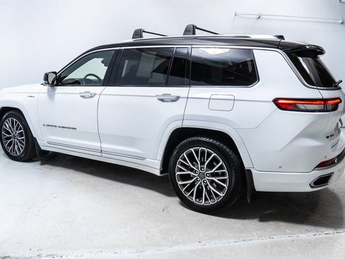Used 2021 Jeep Grand Cherokee L Summit image 2