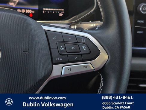 Certified 2023 Volkswagen Taos SE w/ Panoramic Sunroof Package FWD image 20