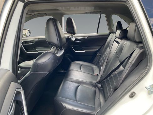 Used 2023 Toyota RAV4 XLE Premium FWD image 13